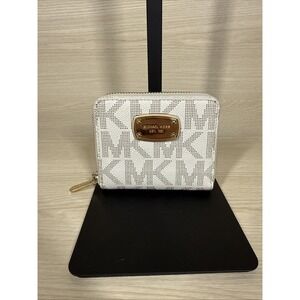 Michael Kors Small Bifold Jet Set Zip Around Wallet Metallic Logo